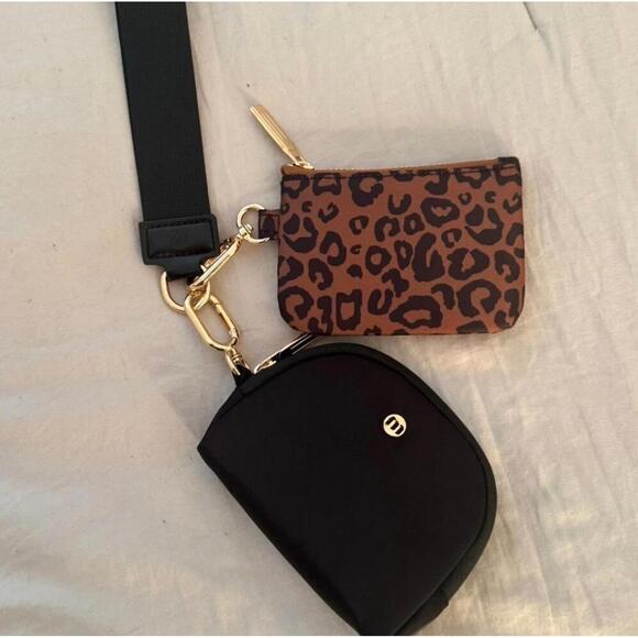 Handbags - Wristlet wallet